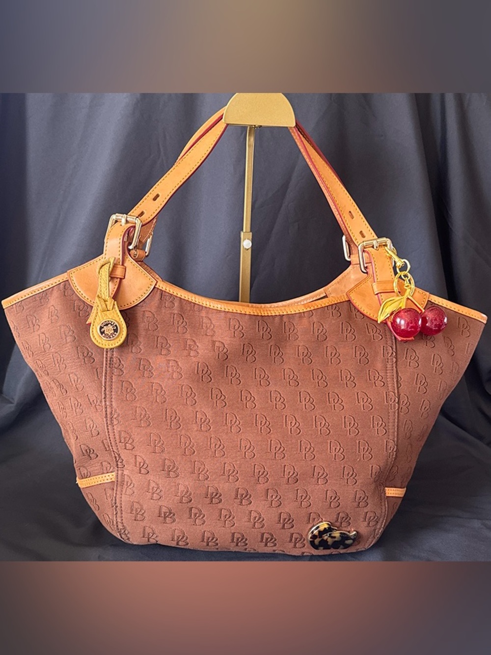 Dooney & Bourke Vintage Julia Monogram Bag With Tan Trim Size L-XL